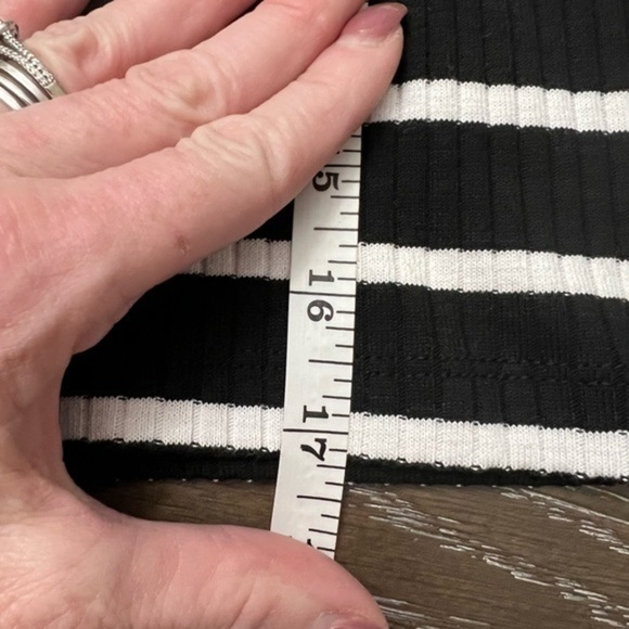 French Connection Cropped Boxy Striped Top - Picture 8 of 10